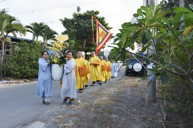 Visiting Late female Novice Thich Nu Phuc Tho Funeral in Bình Dương